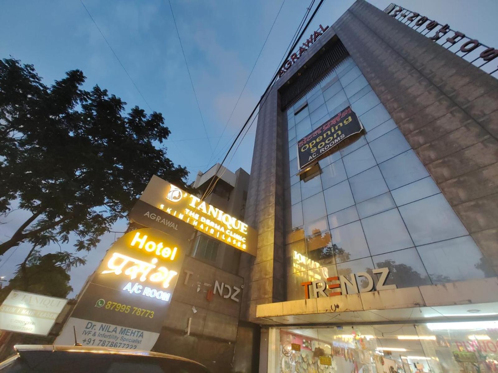Hotel Prasang Surat Exterior photo